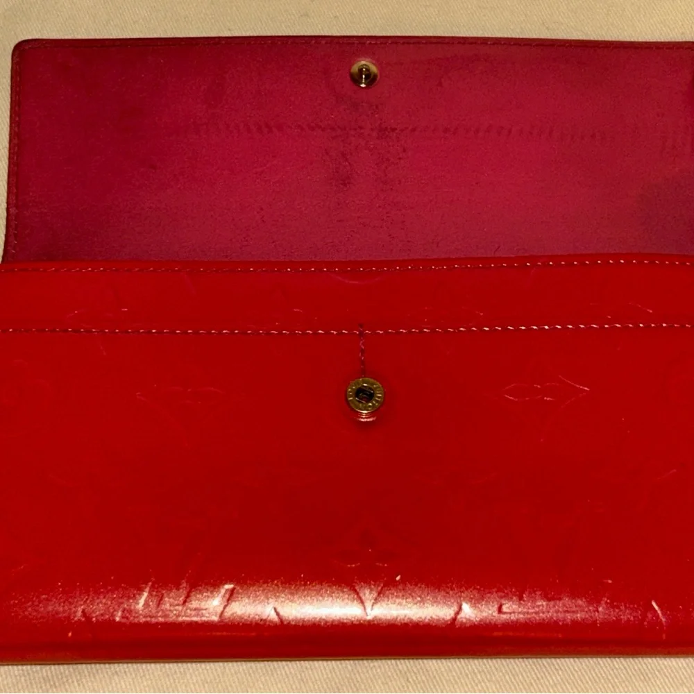 Louis Vuitton Sarah Wallet in Monogram Vernis leather. Authentic and Vintage - Picture 12 of 12